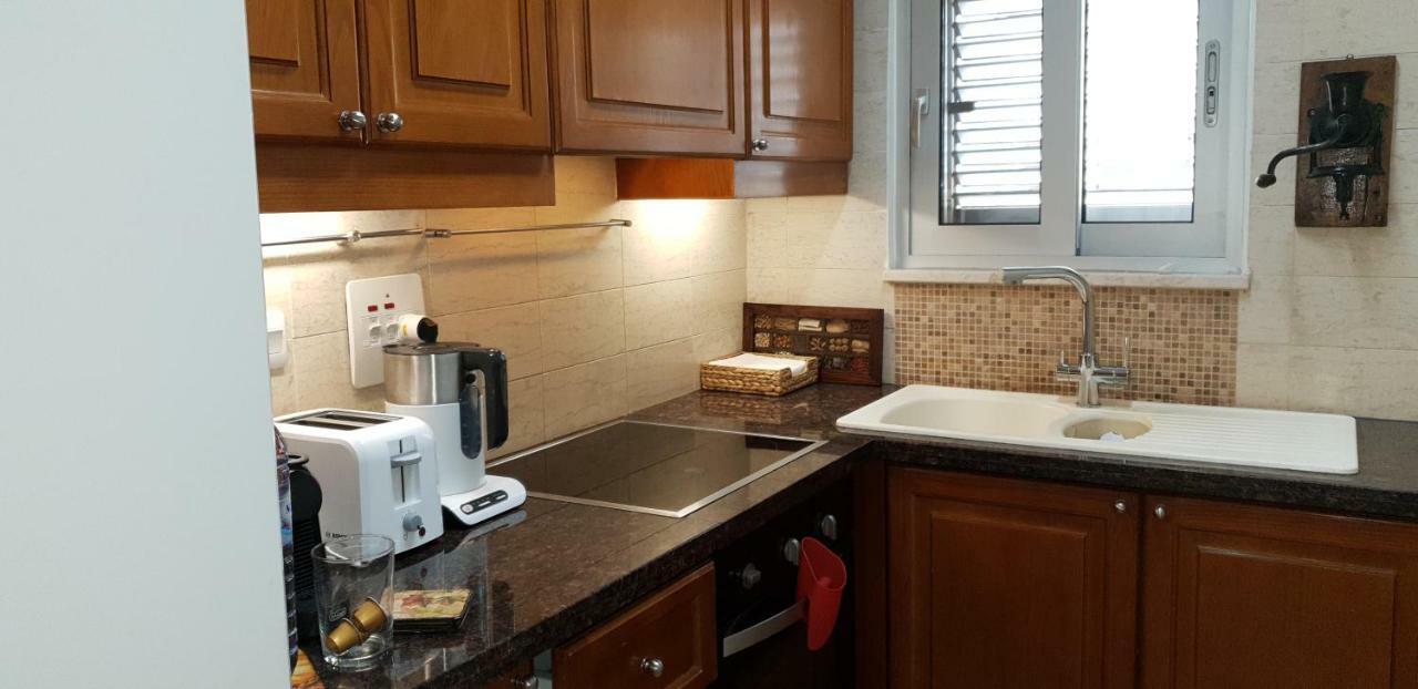 Poseidon's Luxury Apartament Pafos